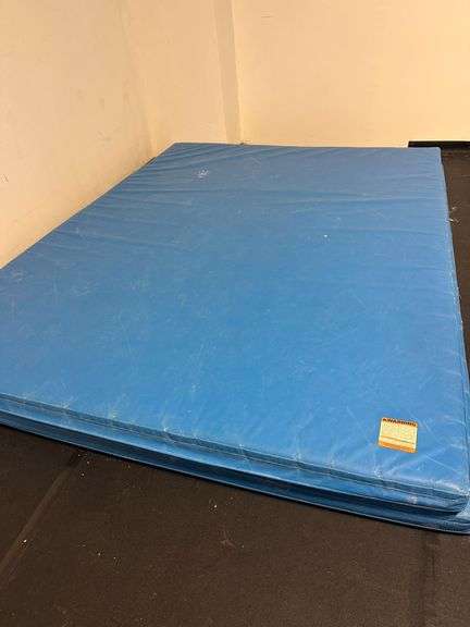 (2x) Mats 8'x10'x4" image