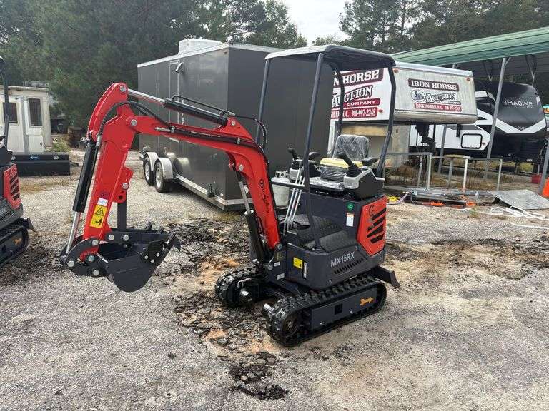 CFG MX15RX Mini Excavator (Hydraulic Leak)