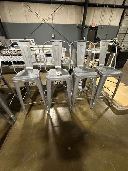 (4x) Gray Metal Bar Height Chairs