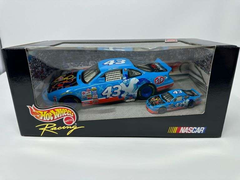 1998 Hot Wheels Racing Two Car Pack 1:24 and 1:64 STP / Players Inc. #43 John Andretti 25700