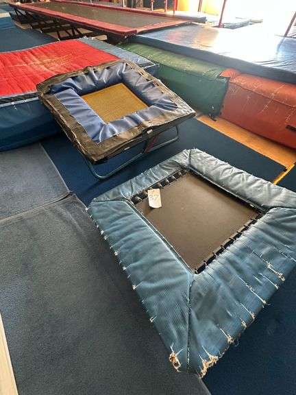 (2x) Incline Trampolines