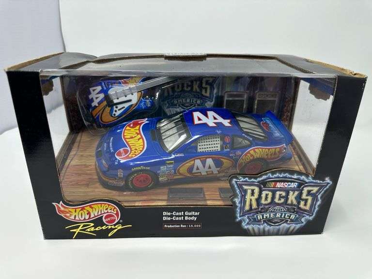 2000 Hot Wheels Nascar Rocks 1:24 (Box w diecast guitar and window) Hot Wheels #44 Kyle Petty 25314
