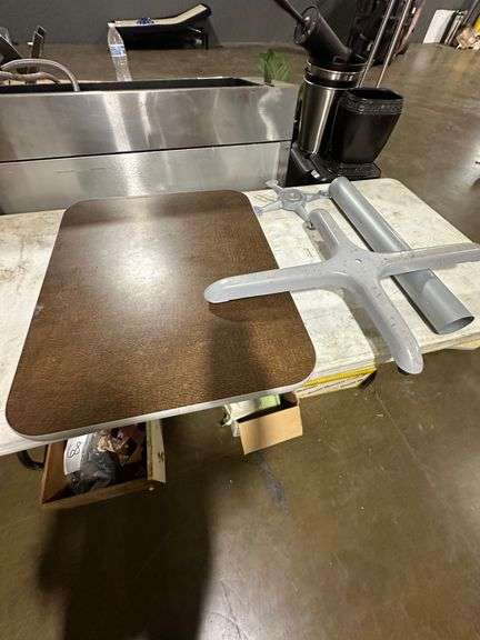 (5x) Brown Tables 30" x 24"