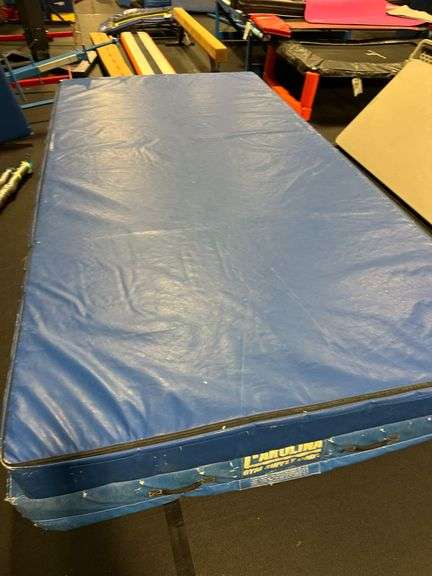 (2x) Mats 5'x10'x8" image