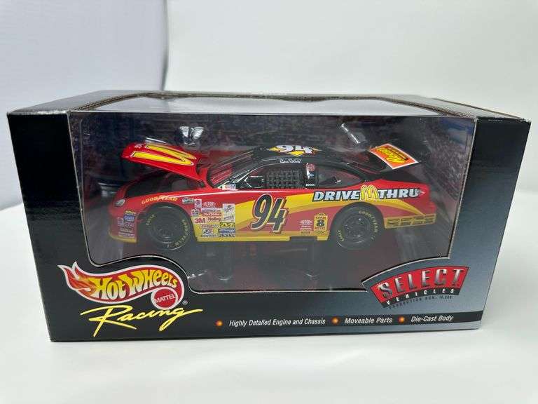 1999 Hot Wheels Select Racing 1:24 (Box w mirror base and window, raised hood and deck lid) McDonald’s #94 Bill Elliott 22769