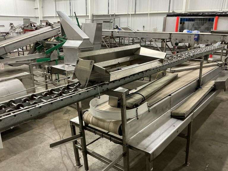 Conveyer Packing Table image