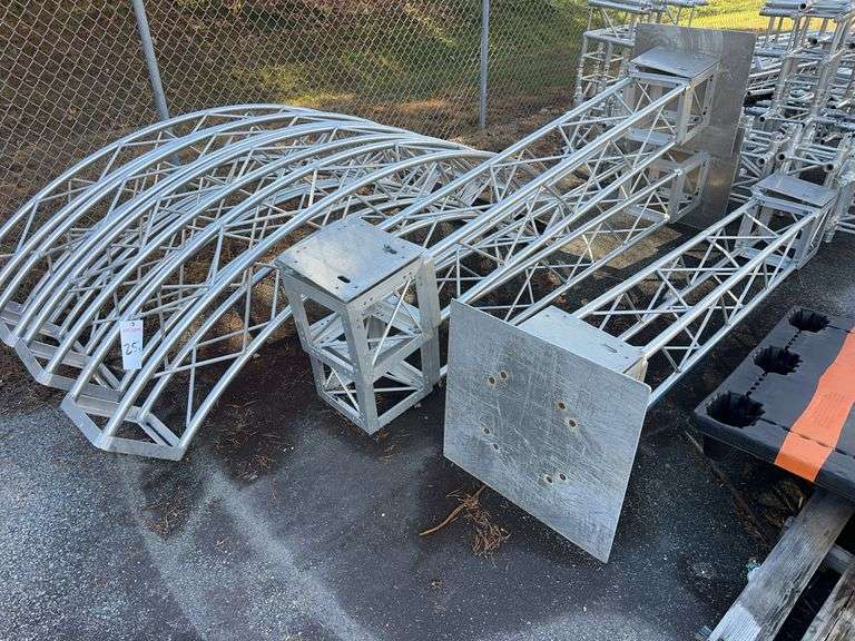 Victory Lane Arch Trussing (bolt together style) image