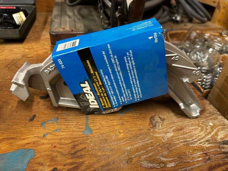 Ideal 74-033 One-Inch Aluminum Conduit Bender image