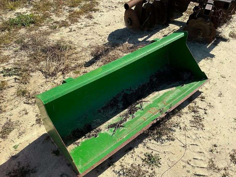 John Deere Bucket image
