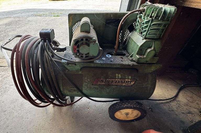 Speedaire Portable Air Compressor With Hose Reel image