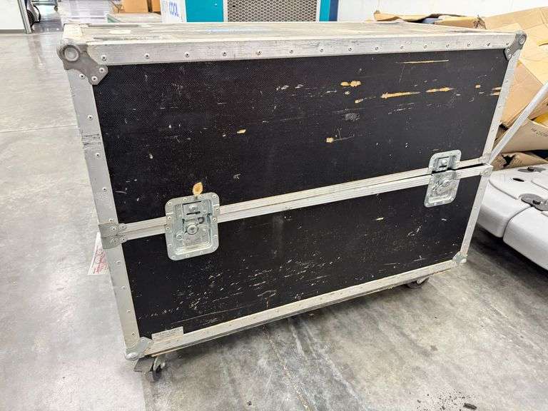 Road Case on Casters with Two Sanyo 32 inch Flat Screen TV image