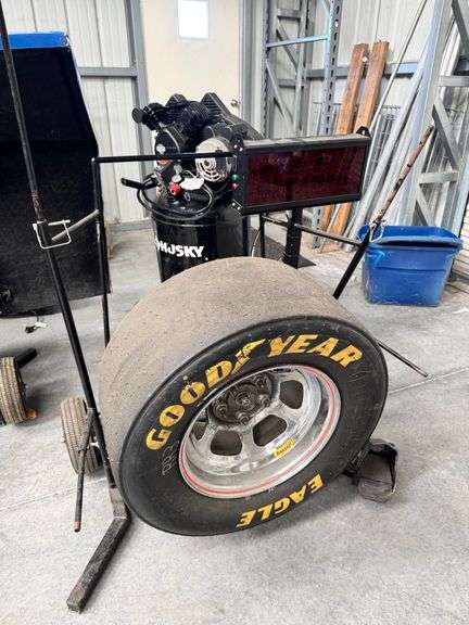 Tire Change Game with Husky Air Compressor image