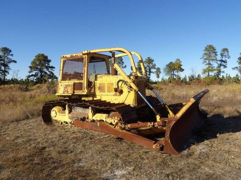 1990 CAT D6 Dozer Serial# 06X01139 image