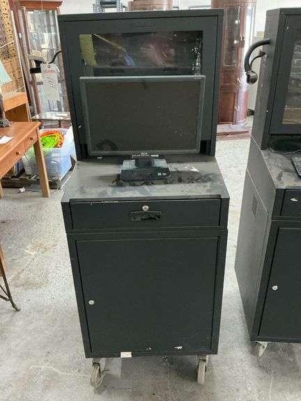 Global Stand up keyboard desk and monitor image