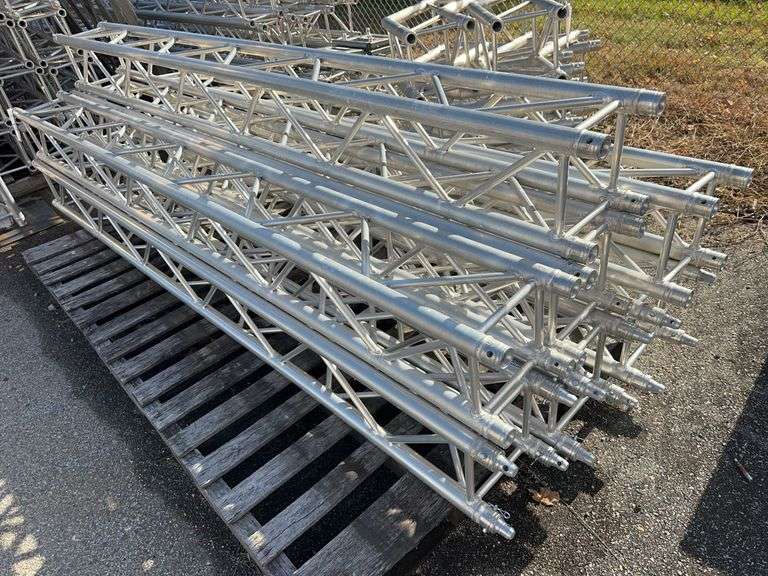 (8) DuraTruss 9.5 ft Square Truss image