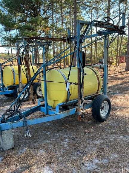 300 Gallon Sprayer image