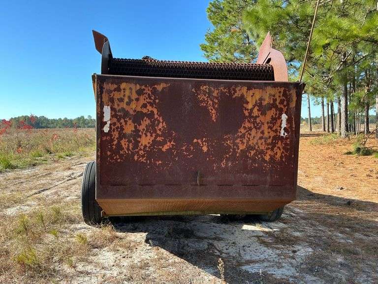 Fabricated Root Grabbing Machine image