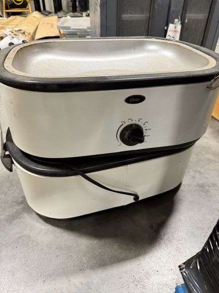 (2) Oster Cookers / Warmers image