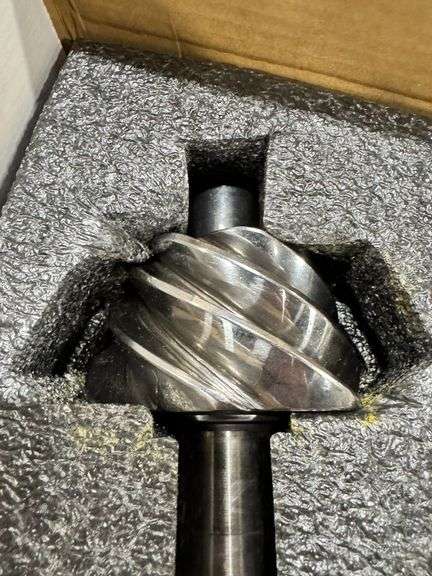 Gleason Ring and Pinion Series 4.86 image