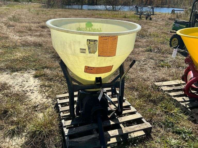 Land Pride Spreader PFS 4000 image