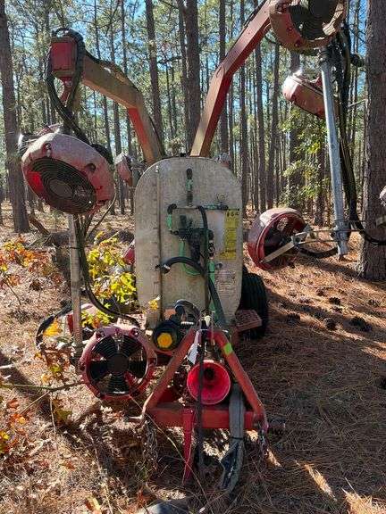 Quantum Mist Sprayer w/ 500 Gal Tank image