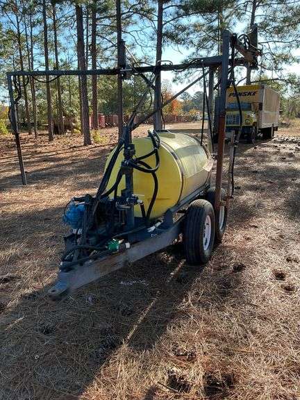 300 Gallon Sprayer image