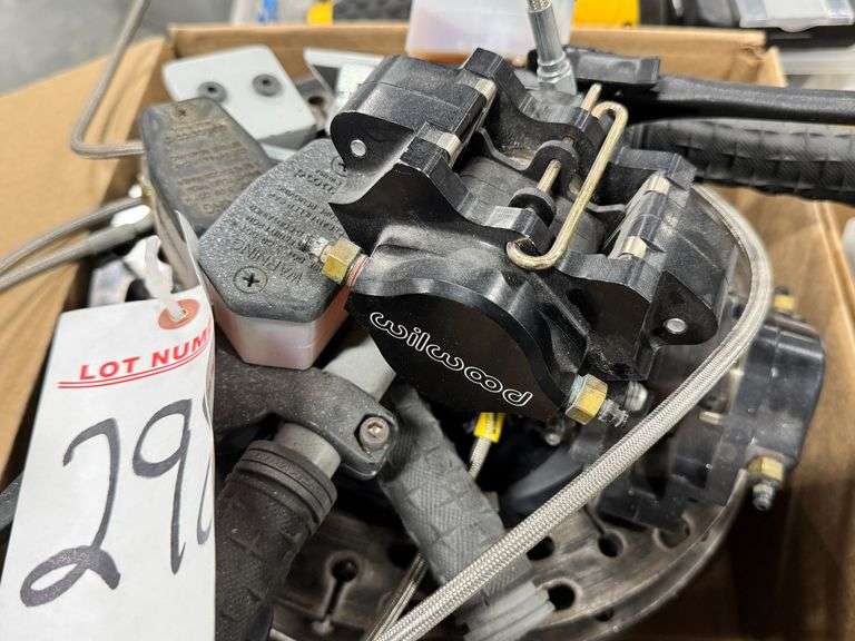 Motorcycle Parts, Grease, Oil Cans, image