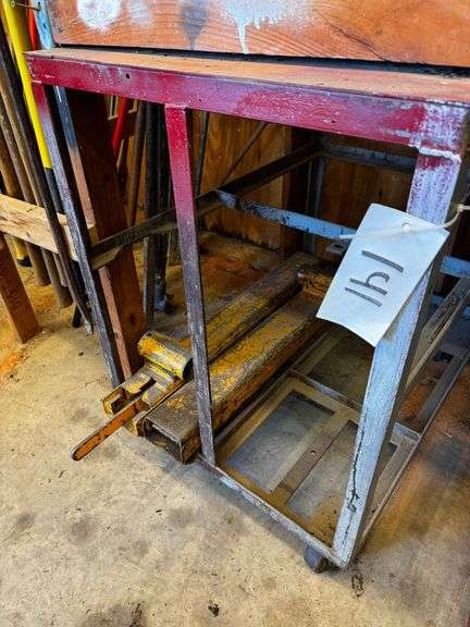 Heavy-Duty Jacks for Large Wire Reels on Rolling Metal Cart image