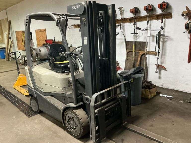 Crown C-5 Propane Forklift image