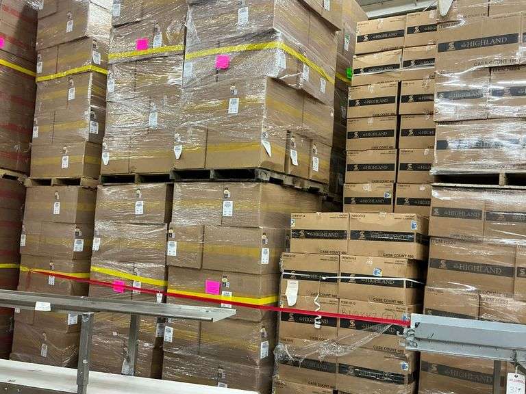 60 Pallets of Berry Clamshells Assorted image