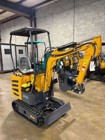 2025 CFG MX12R Mini Excavator image