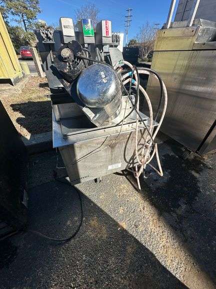 Fountain Drink Machine image