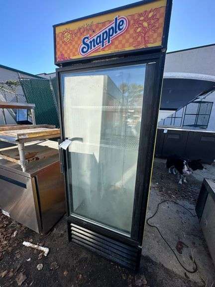 True Manufacturing Display Refrigerator With Shelves image