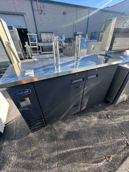 Entree Refrigerator image