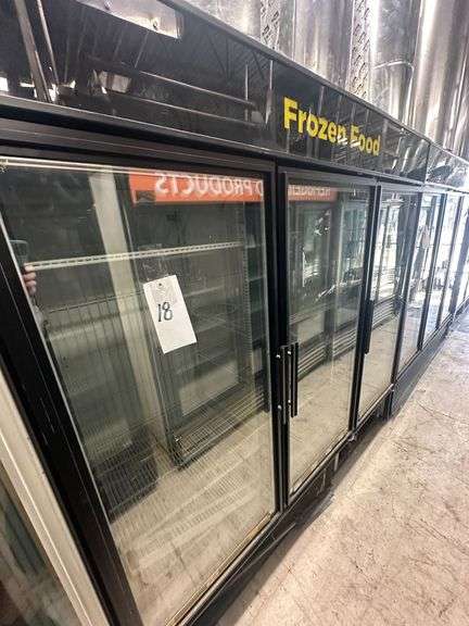 True Manufacturing Three Door Display Freezer w/Shelves image