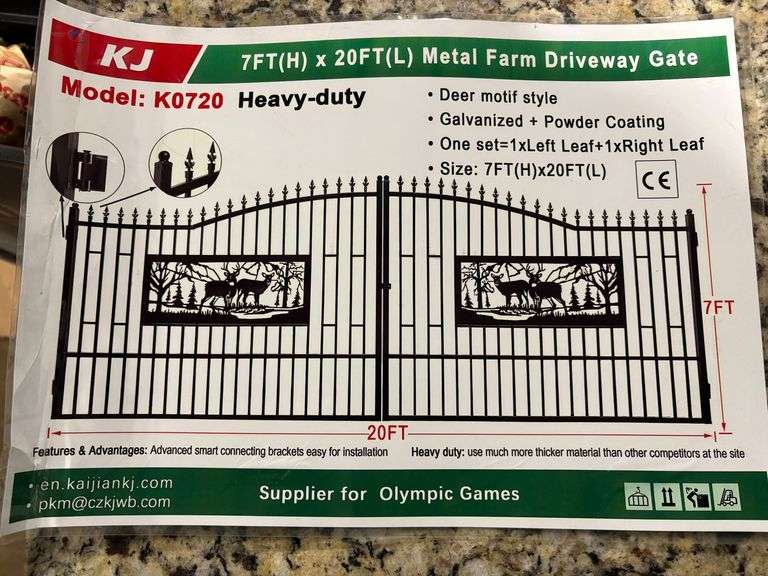 K0720 7' x 20' Deer Motif Metal Farm Driveway Gate image