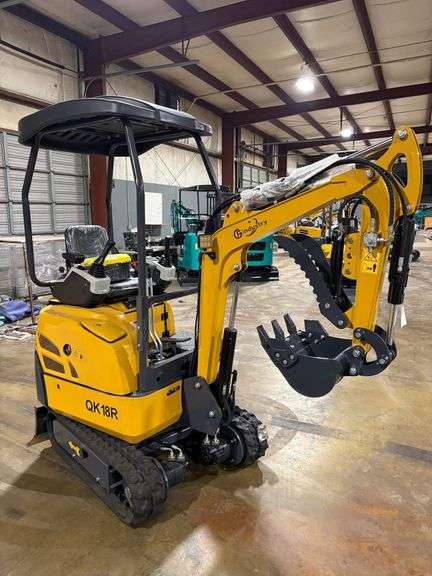 2025 CFG QK18R Mini Excavator image