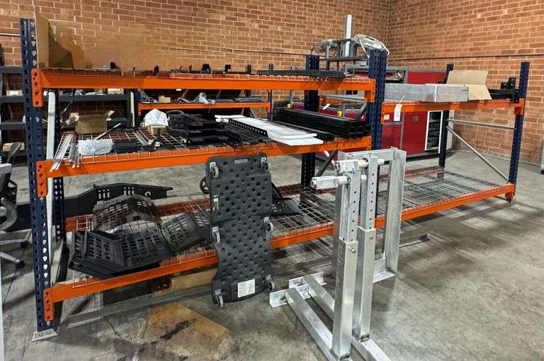 Industrial Warehouse Pallet Racking System with 6 Uprights and 10 Beams with Wire Decks image