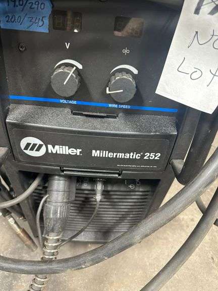 Miller Millermatic 250 MIG Welder