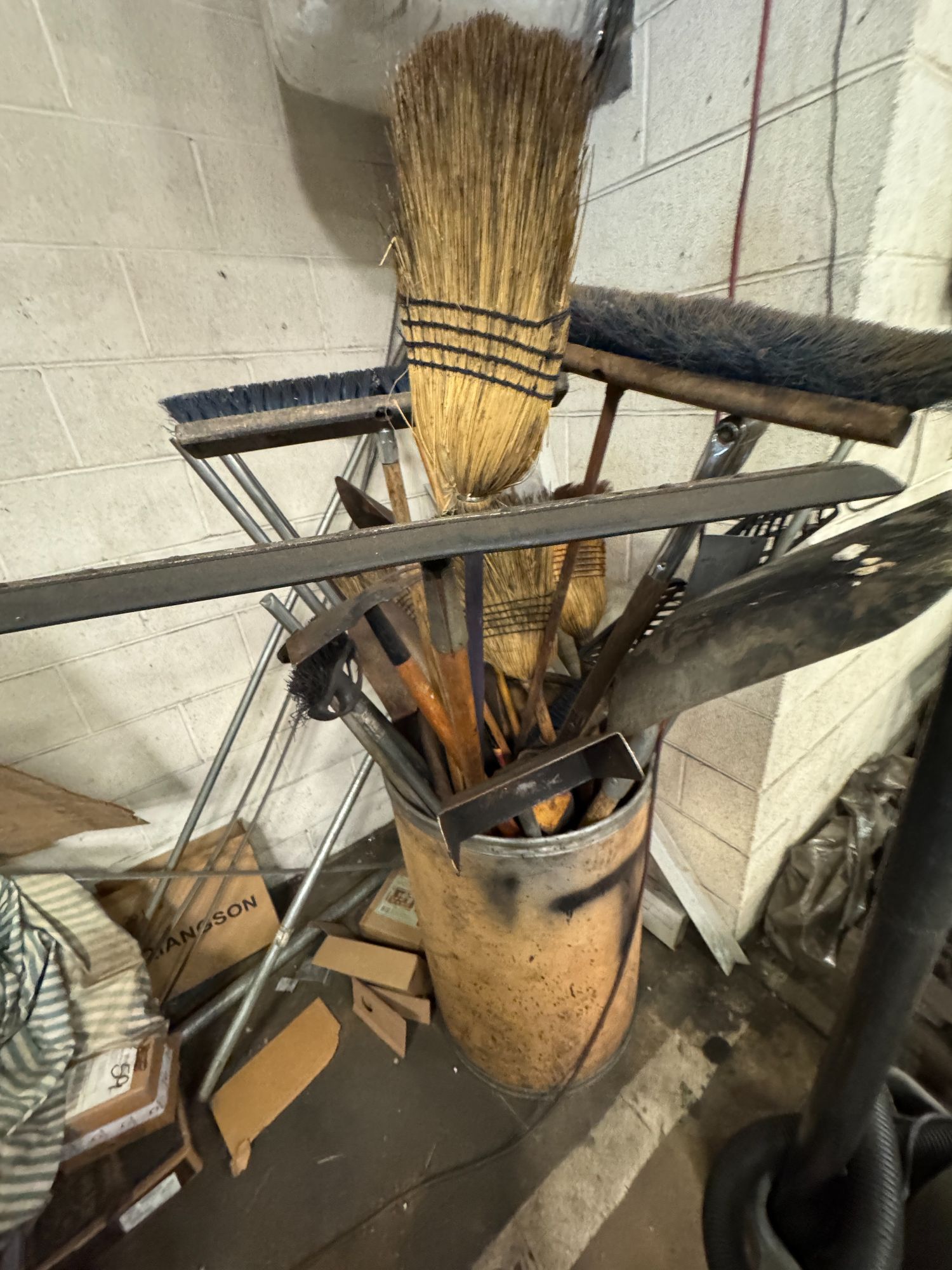 Lot image 8