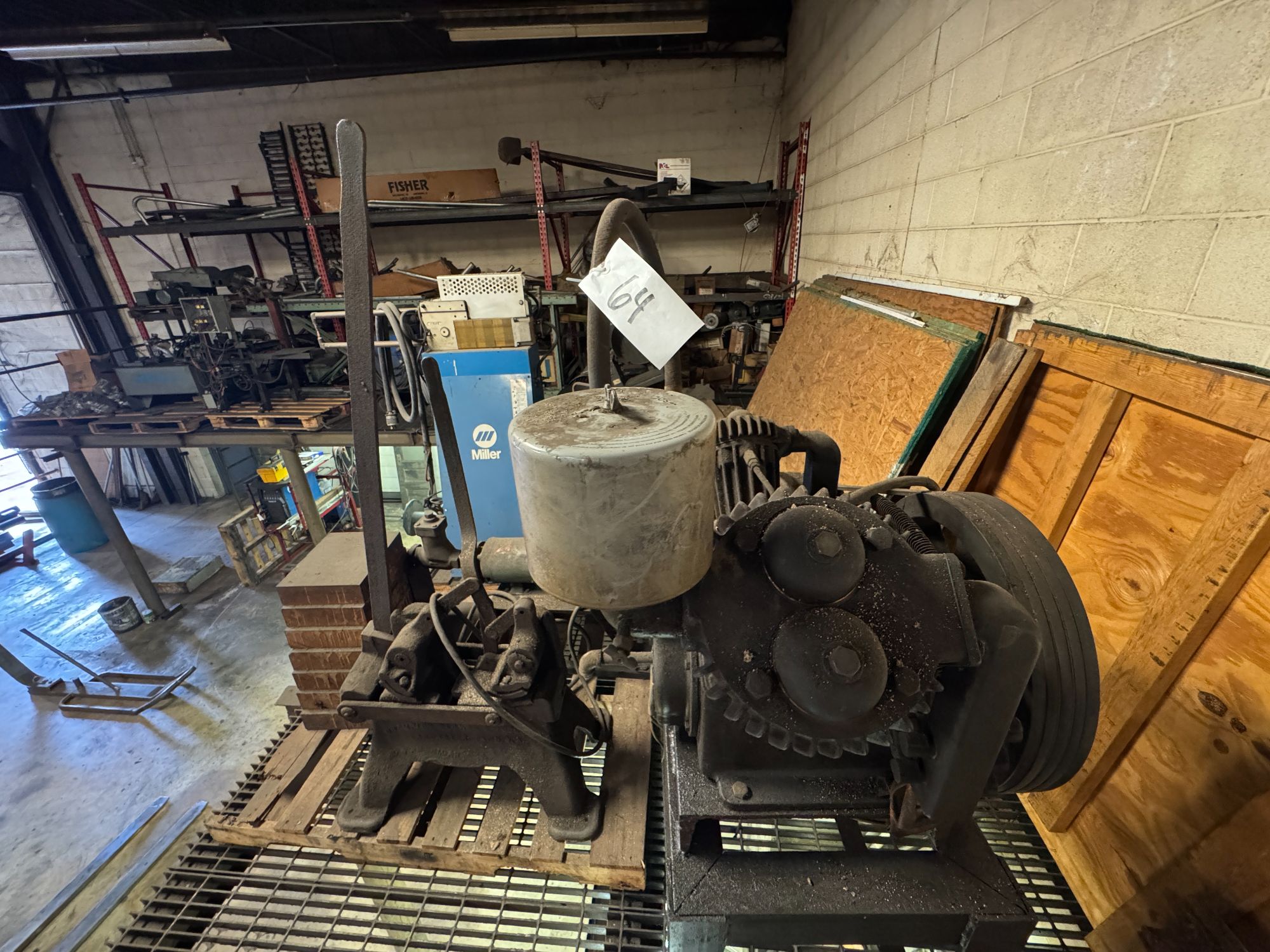 Lot image 1