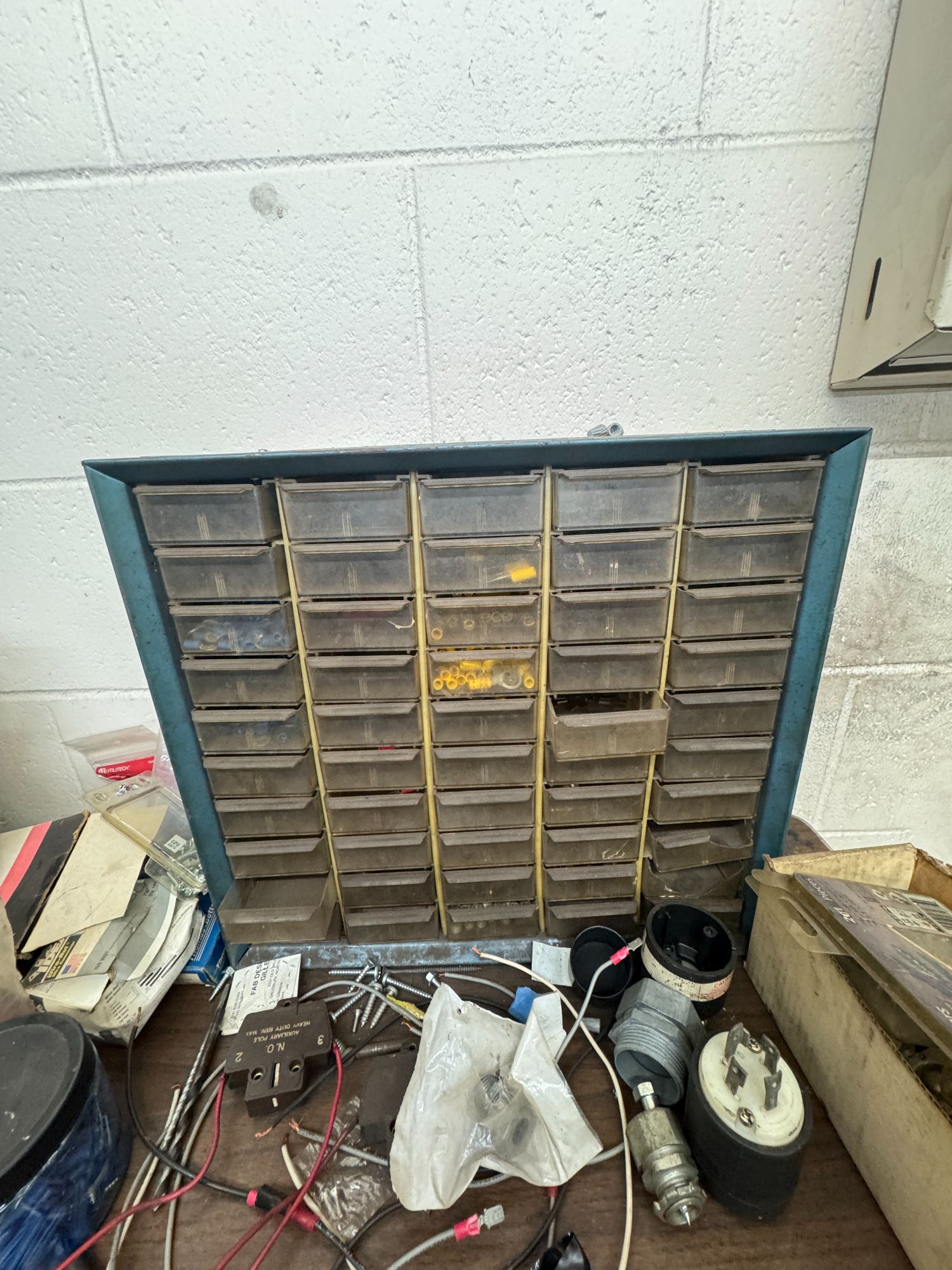 Lot image 3
