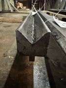 8' V Bottle Press Die