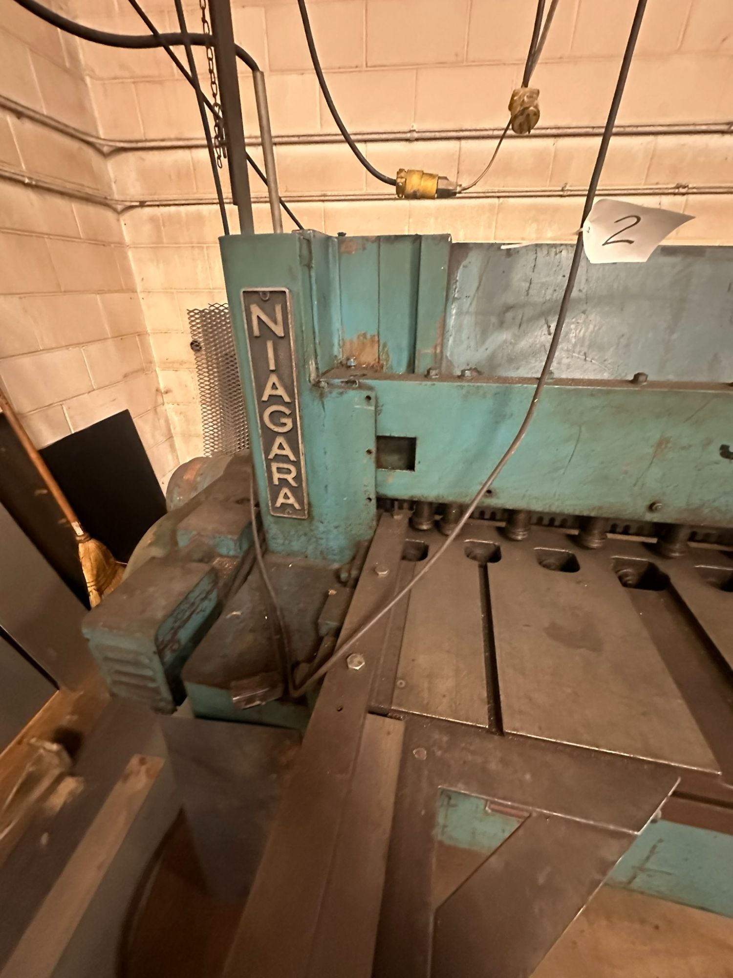 Lot image 2