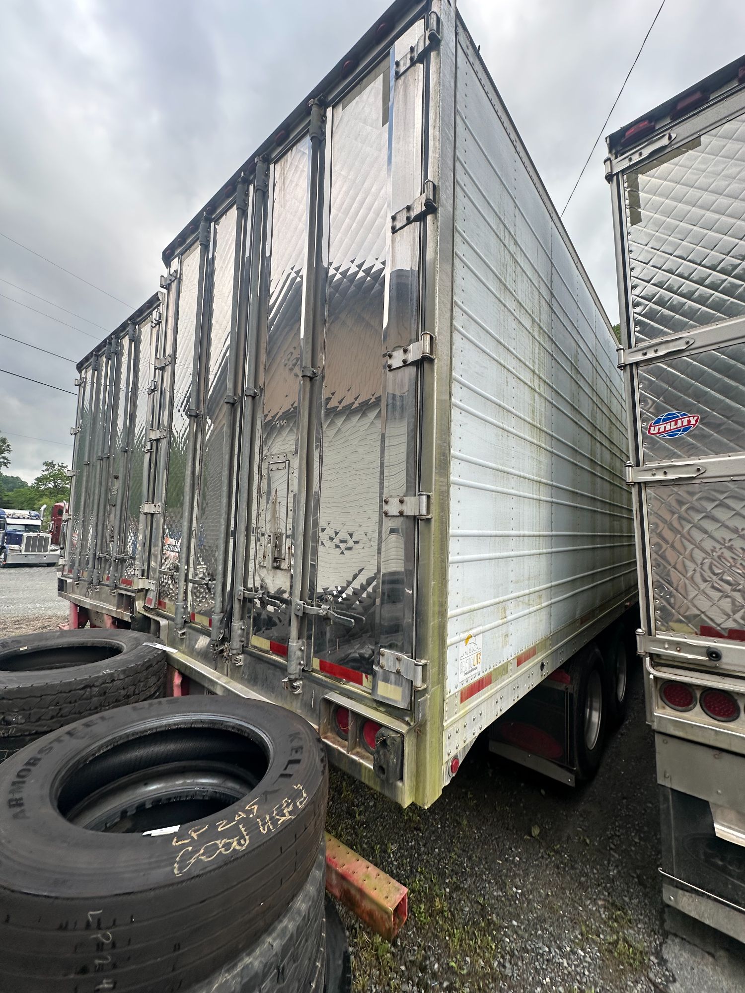 Lot image 11