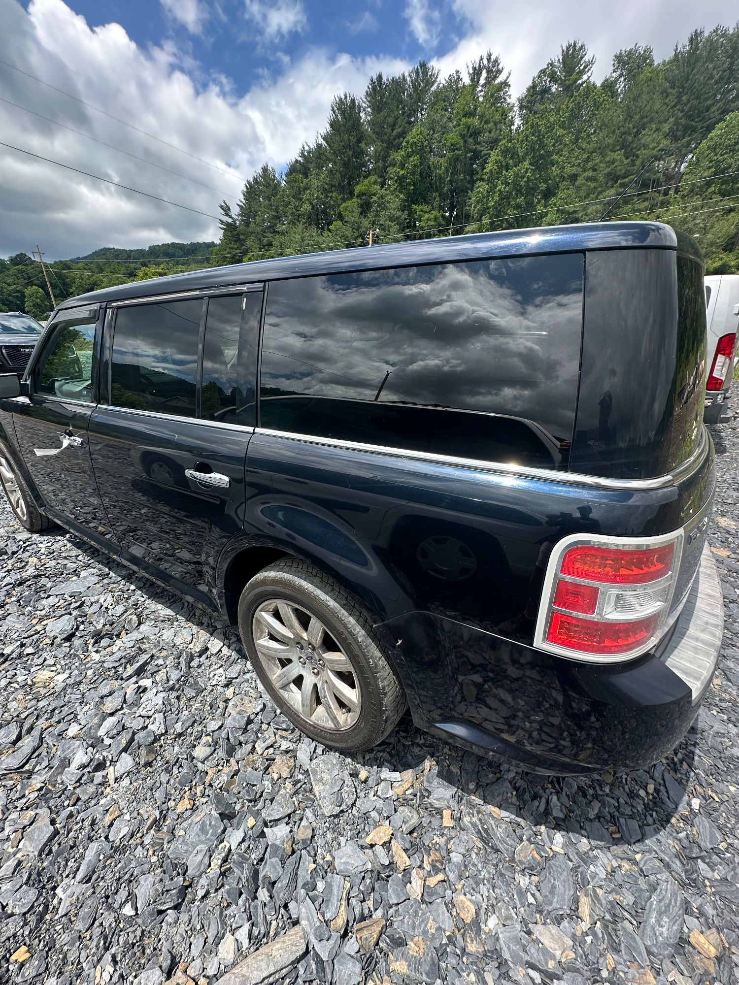 Lot image 3