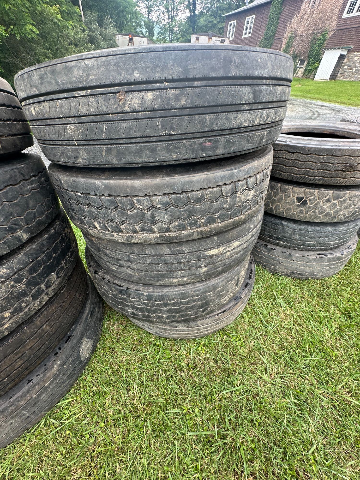 Lot image 3