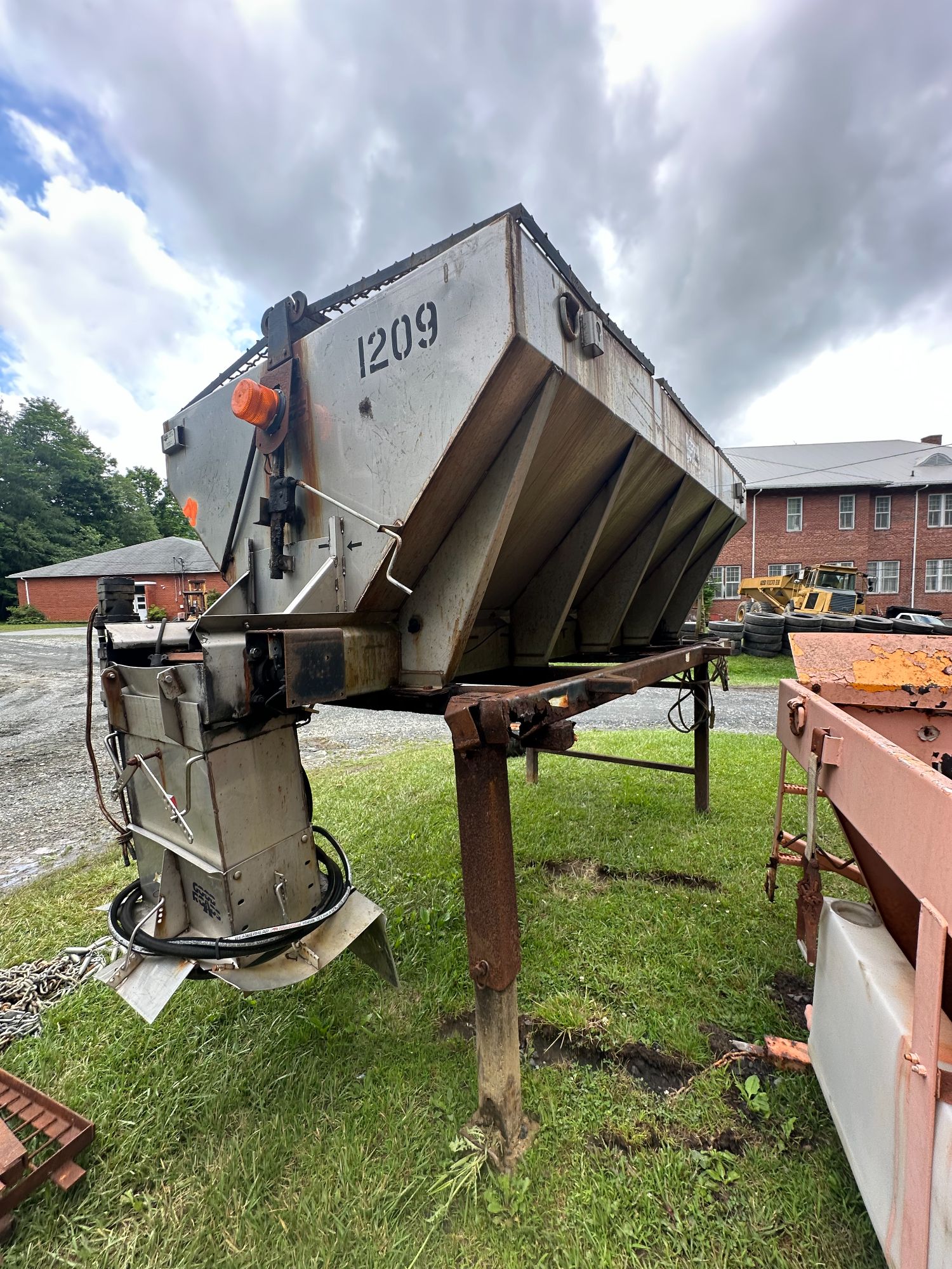 Lot image 4