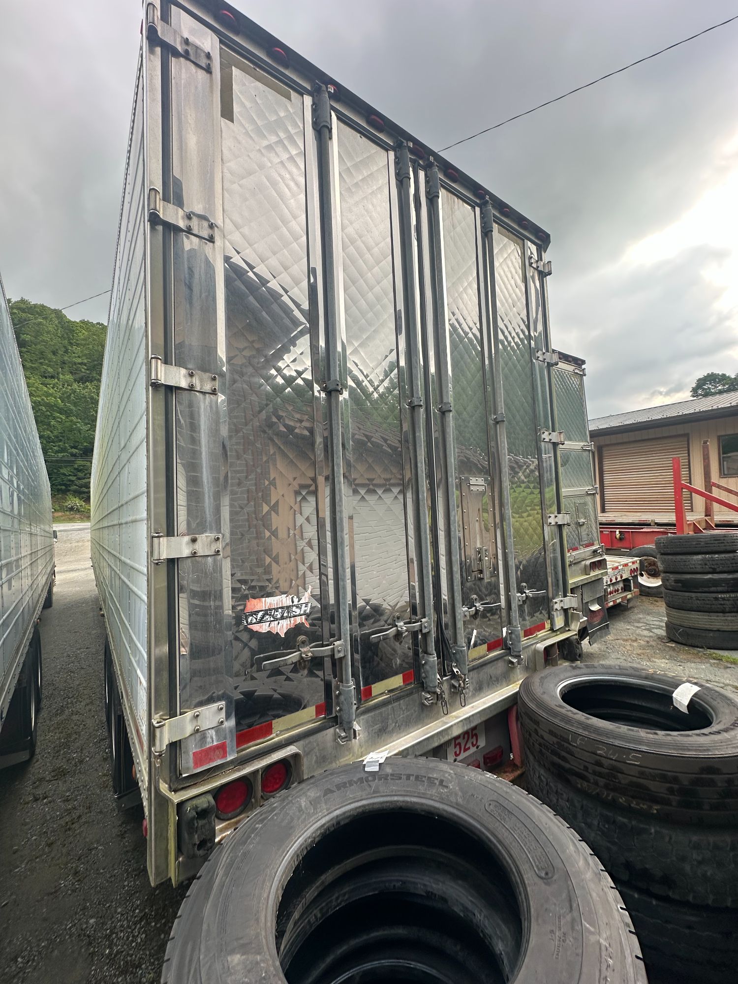 Lot image 10