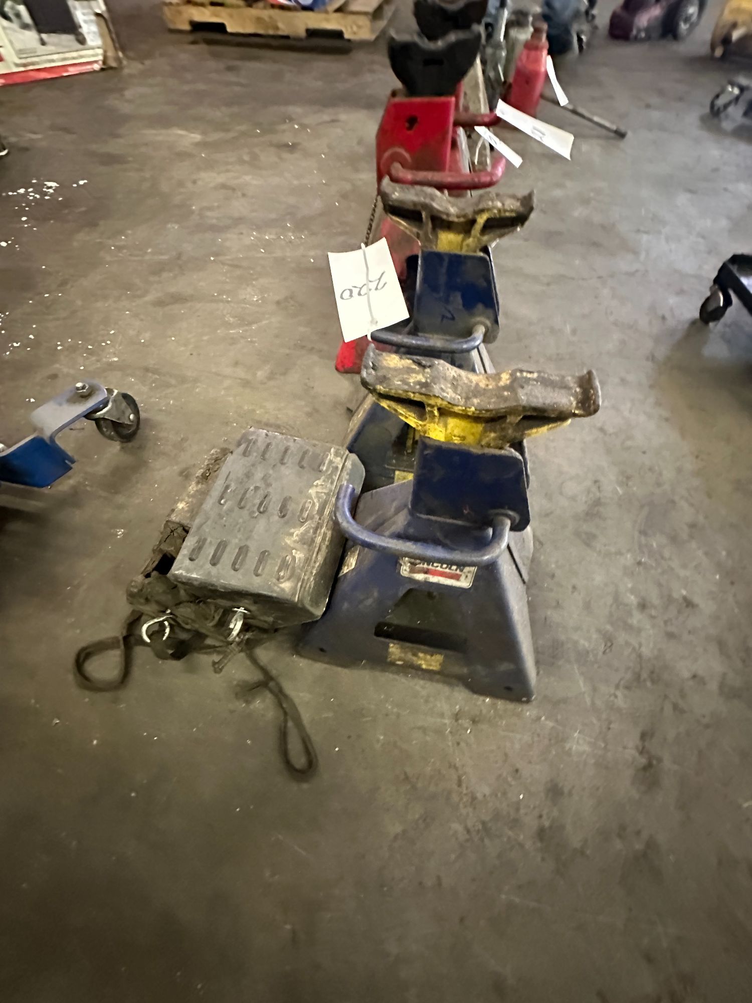 Lot image 2
